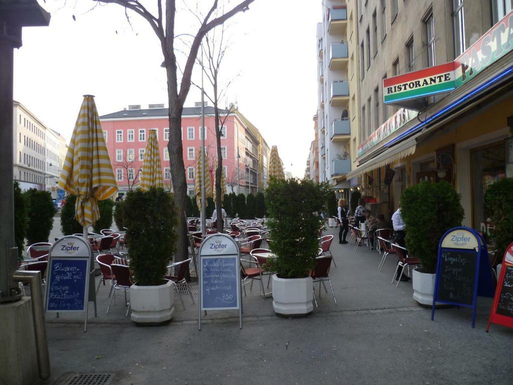 Jungle Apartment Vienna Self Check-In エクステリア 写真
