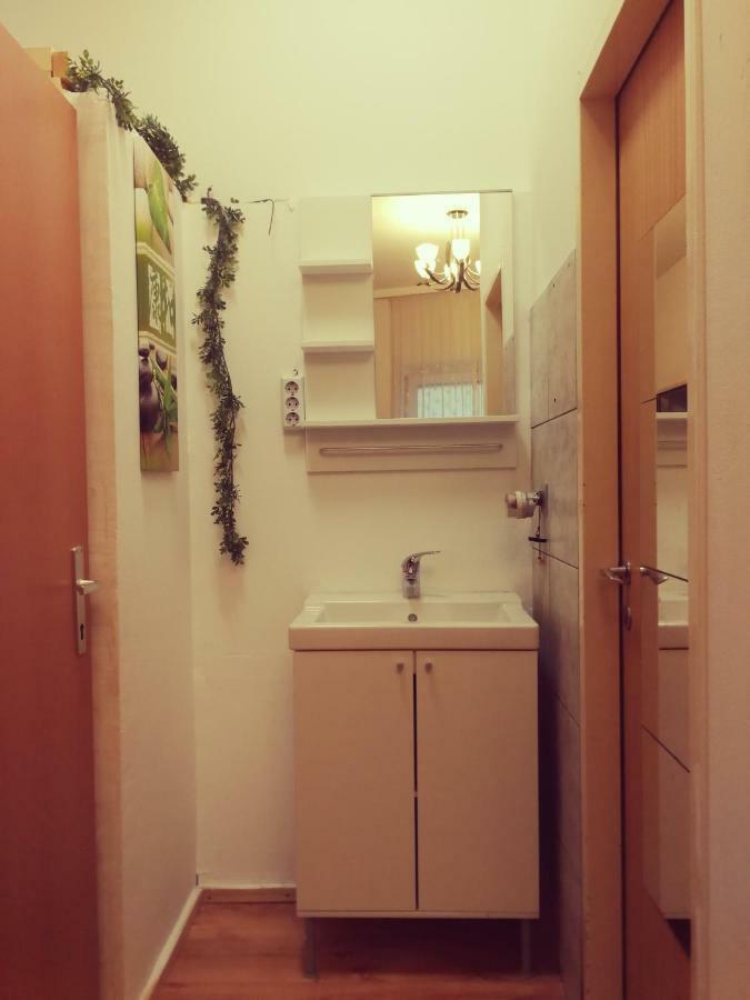 Jungle Apartment Vienna Self Check-In エクステリア 写真
